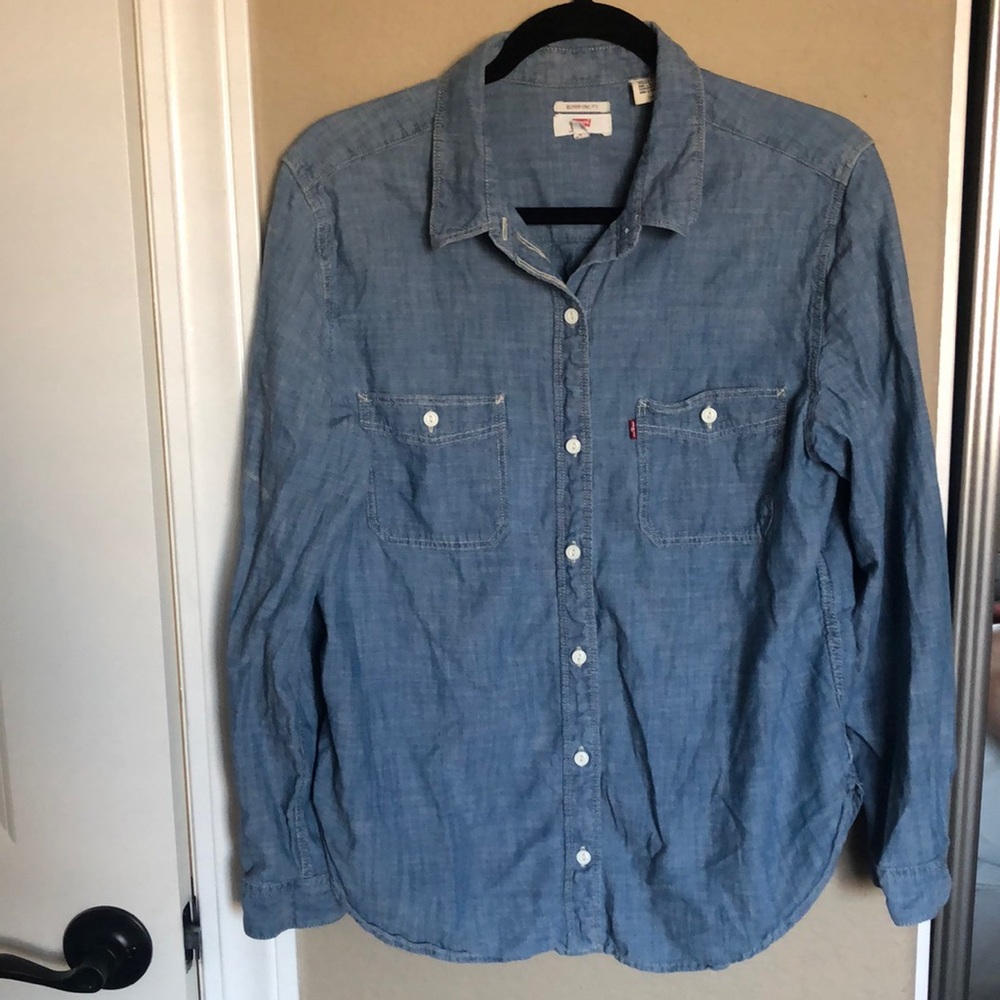 Levi’s denim button up
